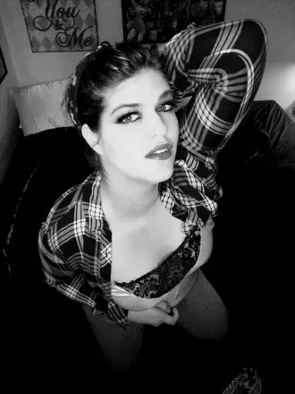 OnlyFans account  xgamerxmomx avatar 1