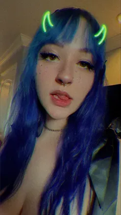 OnlyFans cuenta rina-milktea header 2
