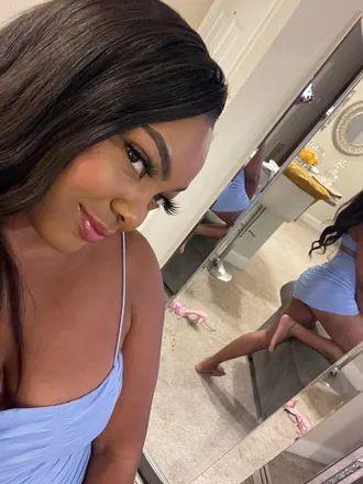 OnlyFans cuenta londynncamille header 2