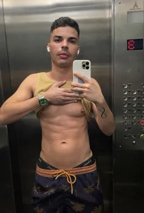 OnlyFans cuenta martiirees header 2