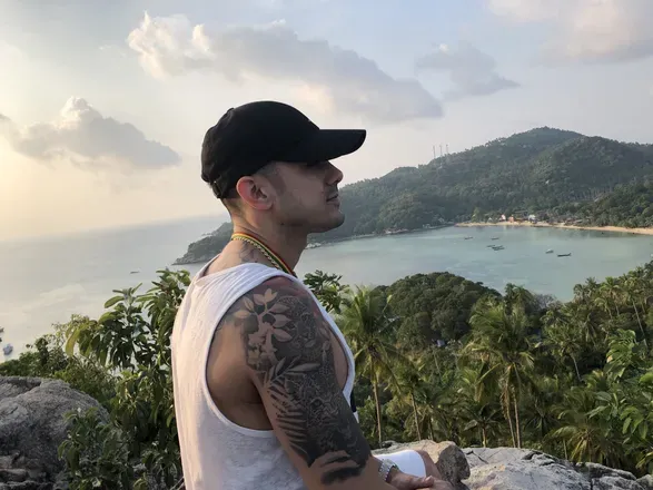 OnlyFans cuenta sevenuk avatar 1