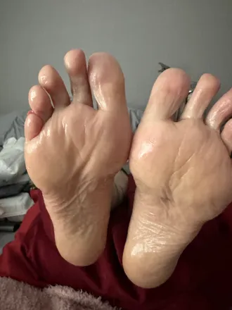 OnlyFans cuenta tanyamaturefeet header 2