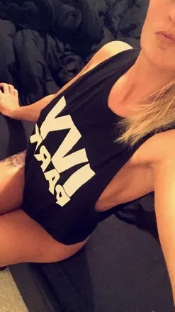 OnlyFans cuenta u64357373 header 2