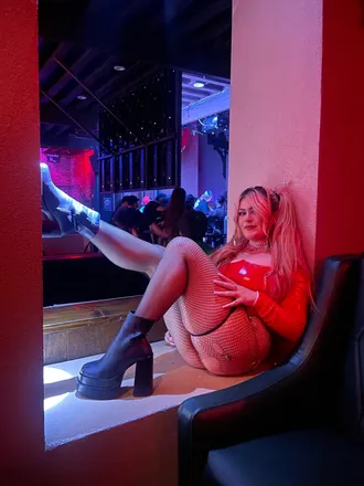 OnlyFans cuenta beezybee99 header 2