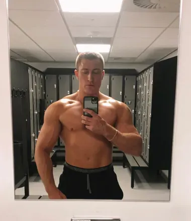 OnlyFans cuenta u239024432 header 2