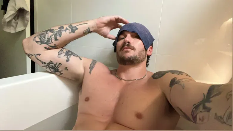 OnlyFans cuenta handsomeluke header 2