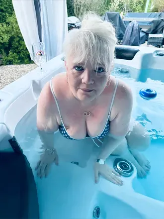 OnlyFans cuenta sexysue2000 avatar 1