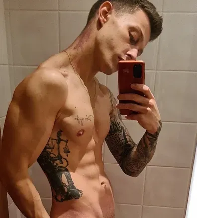 OnlyFans account  solarius99 avatar 1