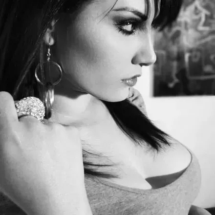 OnlyFans cuenta juliamendexxx header 2