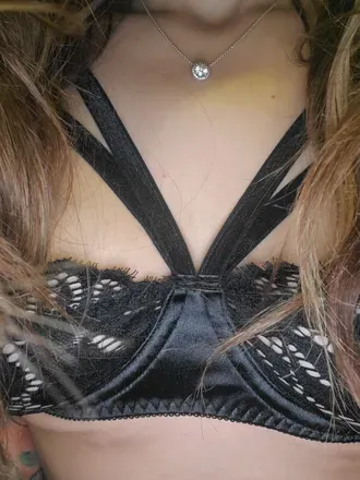 OnlyFans account  letsgetweird90 avatar 1