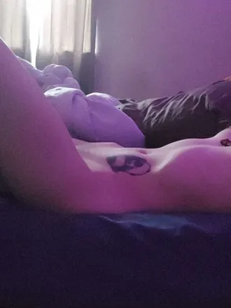 OnlyFans cuenta hrlyfknqwnn header 2