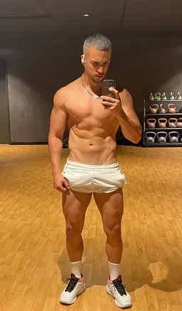OnlyFans cuenta ismaaa_hrndz avatar 1