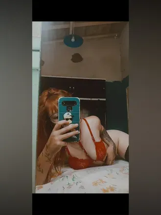 OnlyFans cuenta rebeccaladyy header 2