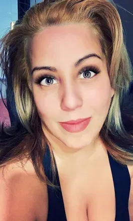 OnlyFans cuenta bellakittytraveller avatar 1