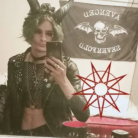 OnlyFans cuenta possesedcorpse avatar 1