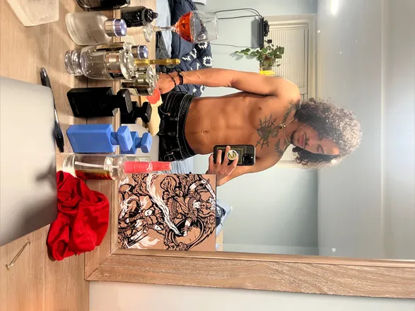 OnlyFans account  moonboi23 header 2