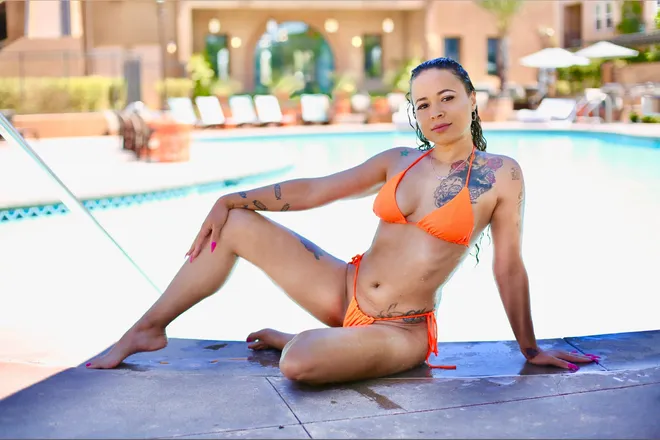 OnlyFans account  vikkitheone header 2