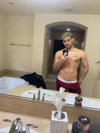 OnlyFans account  n1cetomeatya header 2