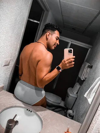OnlyFans cuenta hdeezrich header 2