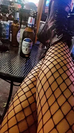 OnlyFans account  xxxstinalou header 2