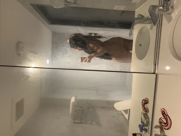OnlyFans cuenta chivies header 2