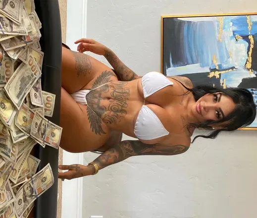 OnlyFans cuenta seebrittanya header 2