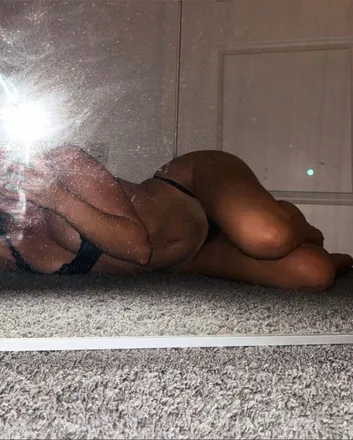OnlyFans cuenta rileyywinters header 2