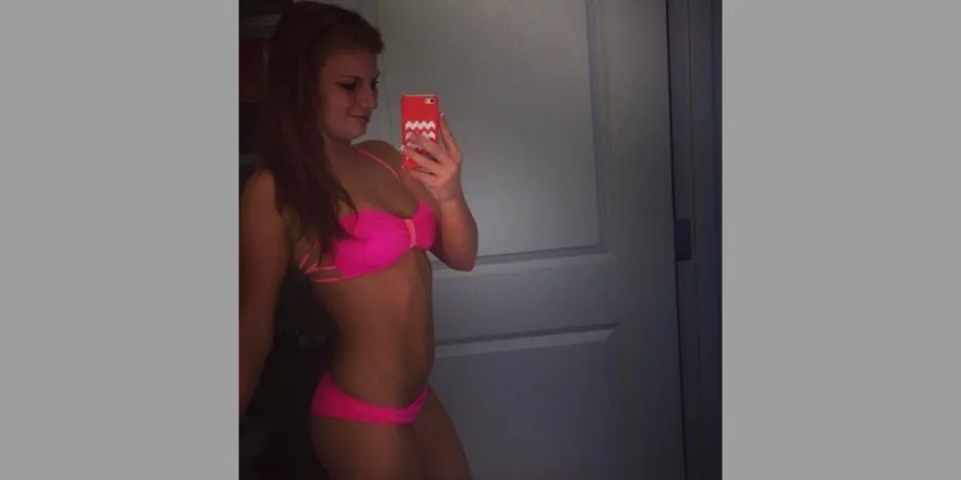 OnlyFans account  bbygirl92 header 2