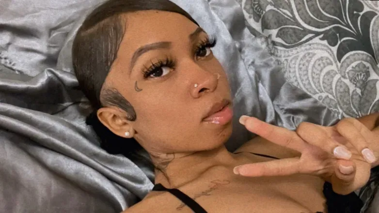 OnlyFans of oshegotprettyfeet