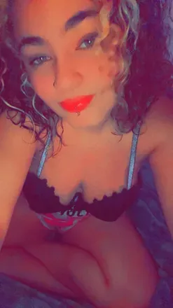 OnlyFans account  dazzamarie avatar 1