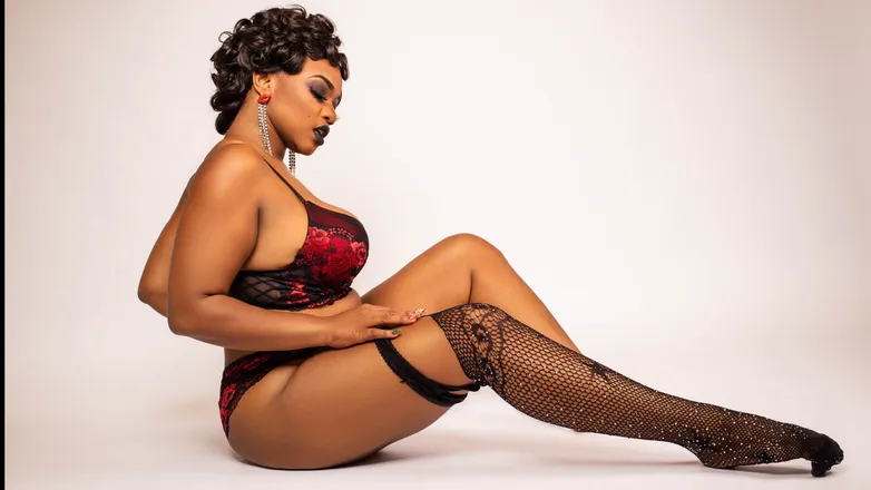 OnlyFans cuenta theicydiva header 2