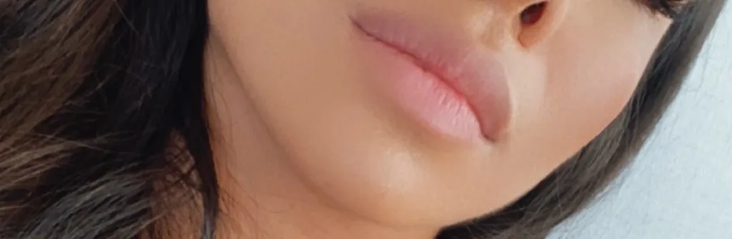 OnlyFans cuenta petitexlily header 2