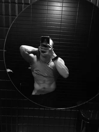 OnlyFans cuenta vvi_ktorsss header 2
