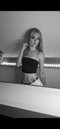 OnlyFans account  cocktailgirl98 avatar 1
