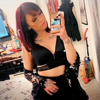 OnlyFans account  queendavinn header 2