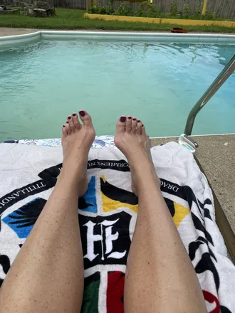 OnlyFans cuenta t8sty_feet header 2