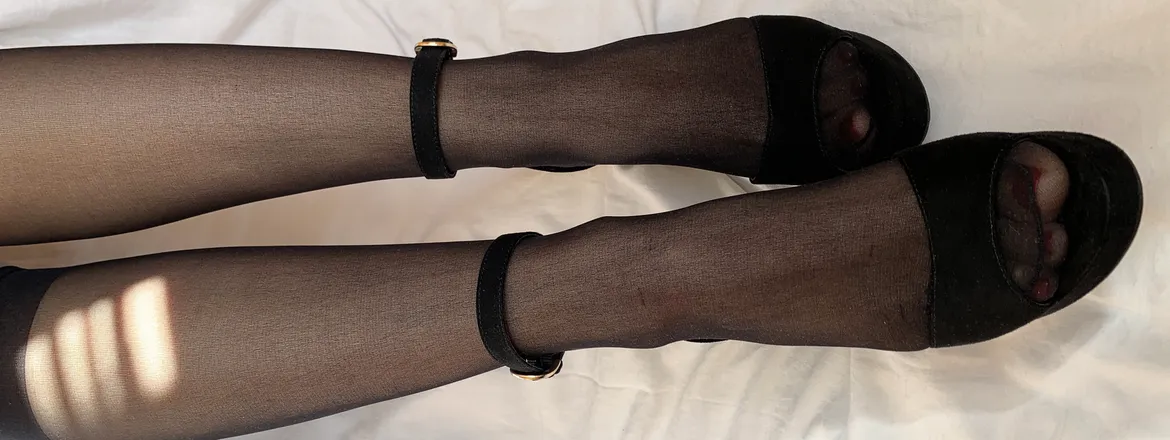 OnlyFans cuenta luxienne header 2