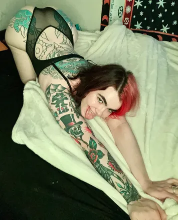 OnlyFans cuenta brattyscorpio444 header 2