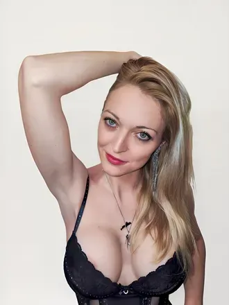 OnlyFans cuenta nikkimaze avatar 1