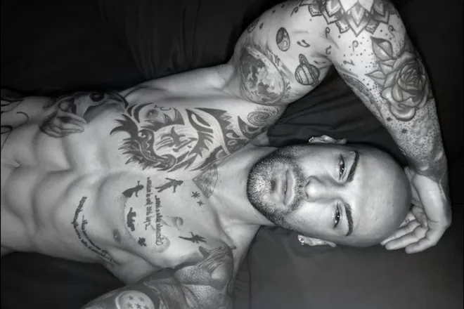 OnlyFans cuenta chrys.ink header 2