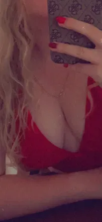 OnlyFans cuenta maybetnite avatar 1