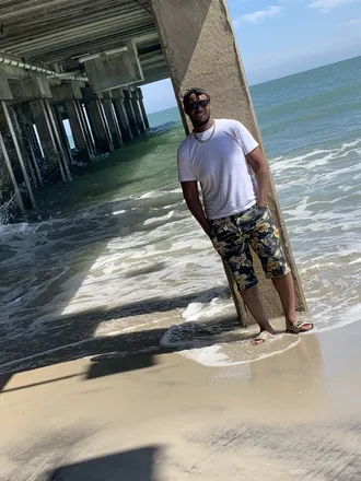OnlyFans cuenta xobeach1 header 2