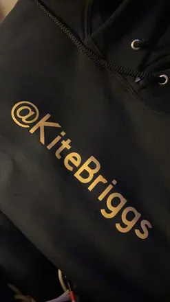 OnlyFans cuenta kitebriggs header 2