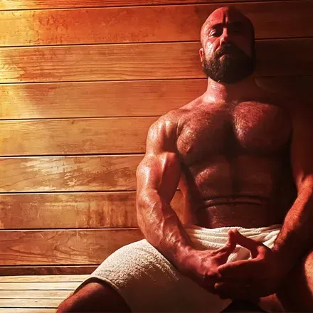 OnlyFans cuenta musclezod header 2