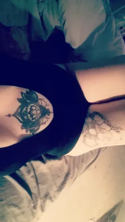 OnlyFans cuenta busty_blue header 2