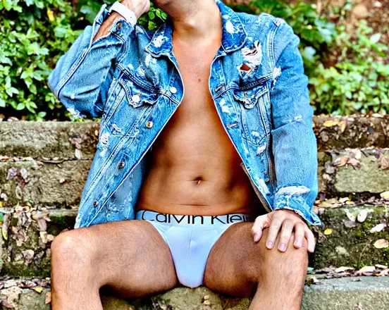 OnlyFans account  rayesp header 2