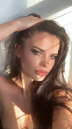 OnlyFans account  valentinaclem avatar 1