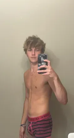 OnlyFans cuenta karsenscottvip avatar 1