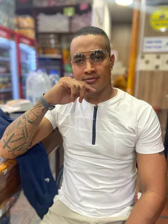 OnlyFans cuenta u230757910 header 2