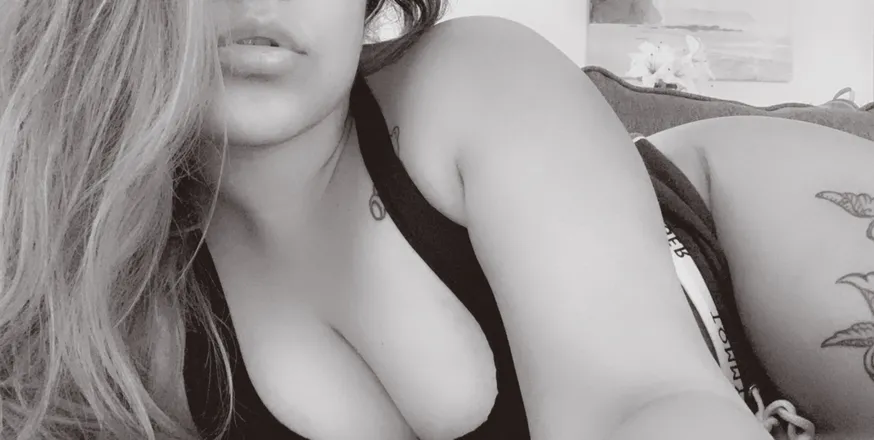OnlyFans cuenta jeniev header 2